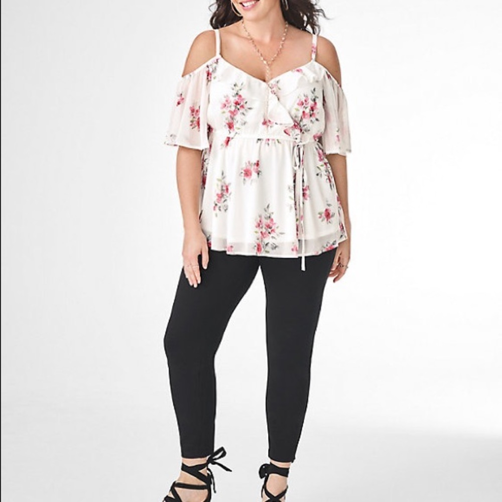 TORRID WHITE FLORAL COLD SHOULDER CHIFFON TOP